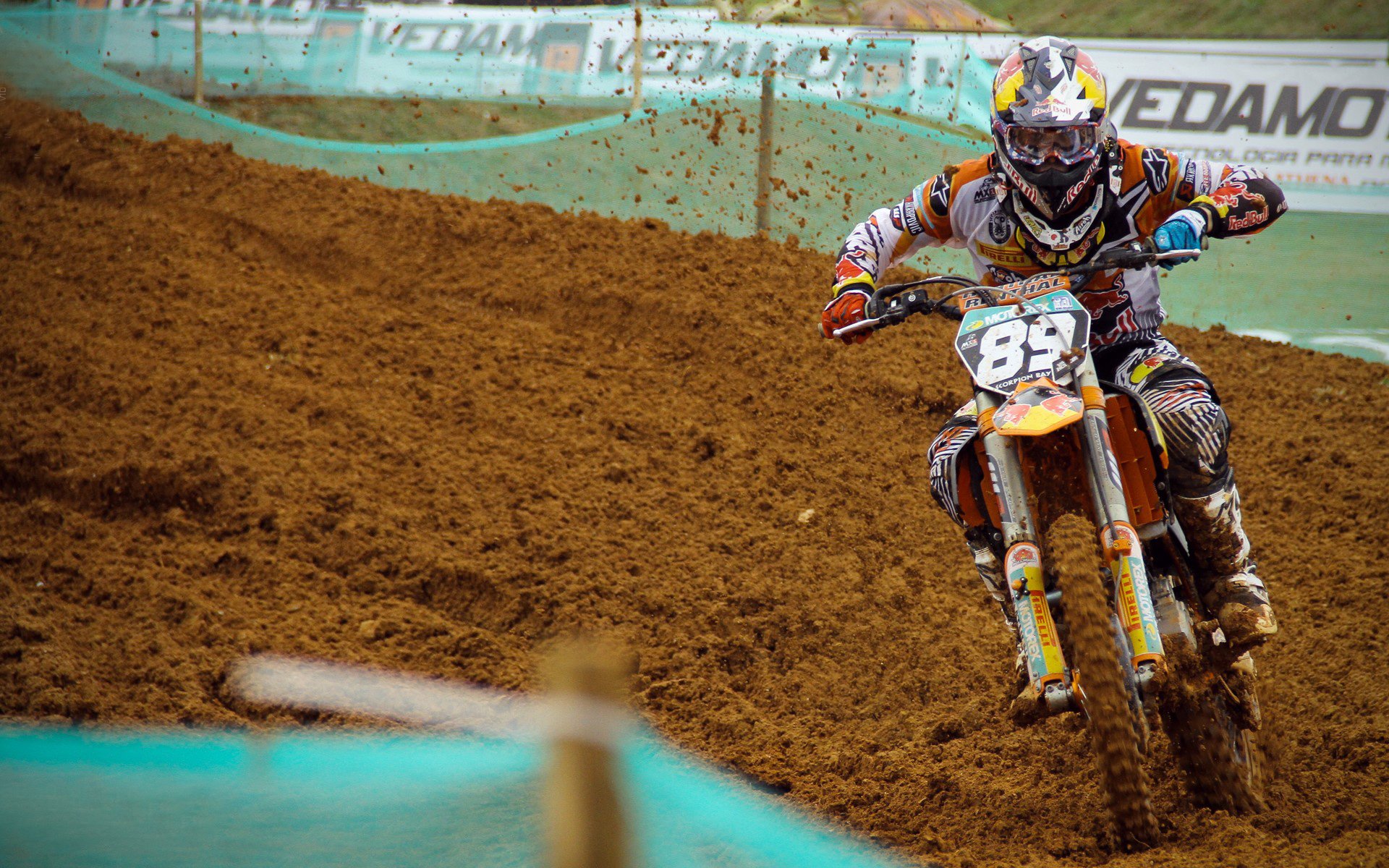 纪录追逐：非凡球员再创奇迹的瞬间，非凡足球视频